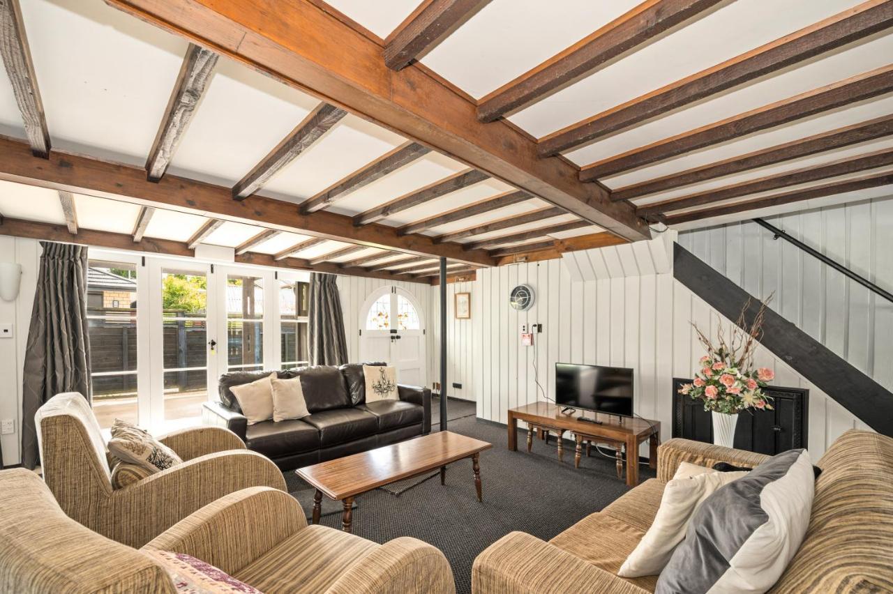 Springfield Rise Lodge - Rotorua Holiday Home Kültér fotó